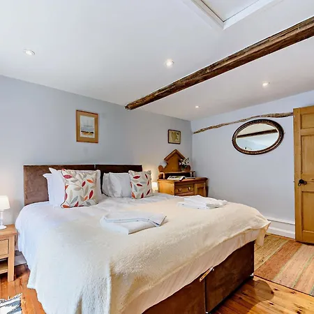 8 Bed In Ripon 72263 *