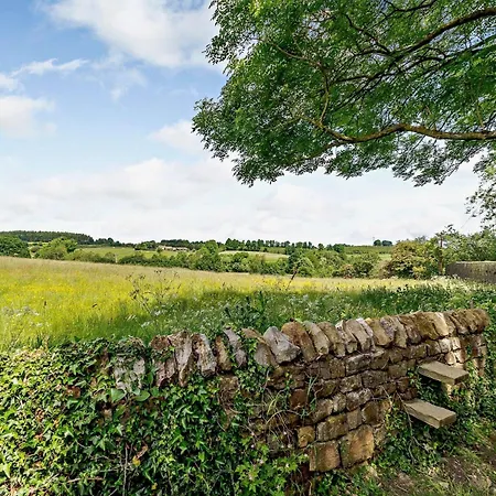 8 Bed In Ripon 72263 Holiday home *