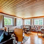 8 Bed In Ripon Oc-72263 Holiday home *