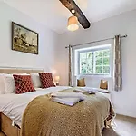 8 Bed In Ripon Oc-72263 Grantley