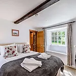 8 Bed In Ripon Oc-72263 * Grantley