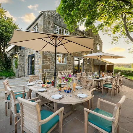 8 Bed In Ripon 72263