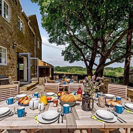 8 Bed In Ripon 72263