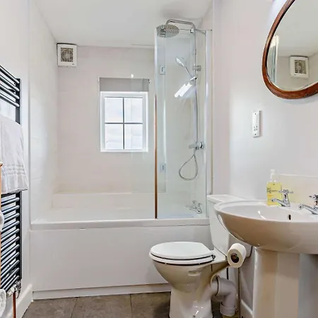 8 Bed In Ripon Oc-72263 Grantley